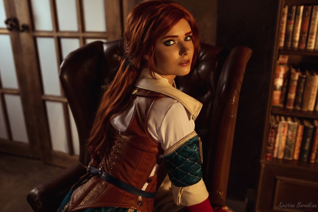 Crimson Witch - Gallery Set 1
